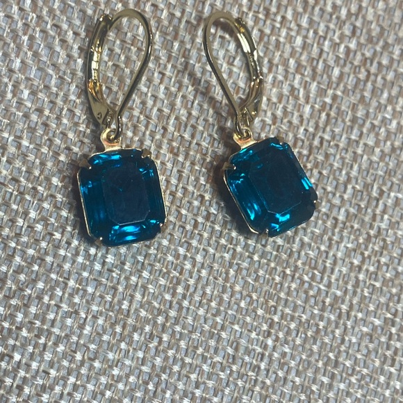 Swarovski vintage style Drop Earrings - Picture 3 of 4